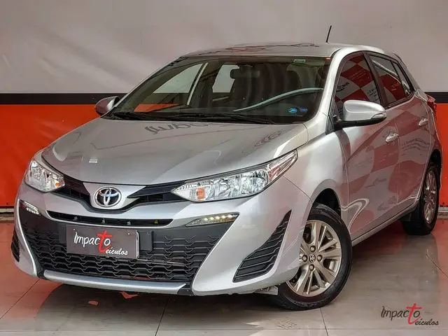 Carro Toyota Yaris 2021 1.5 XL Plus Connect CVT (Flex)