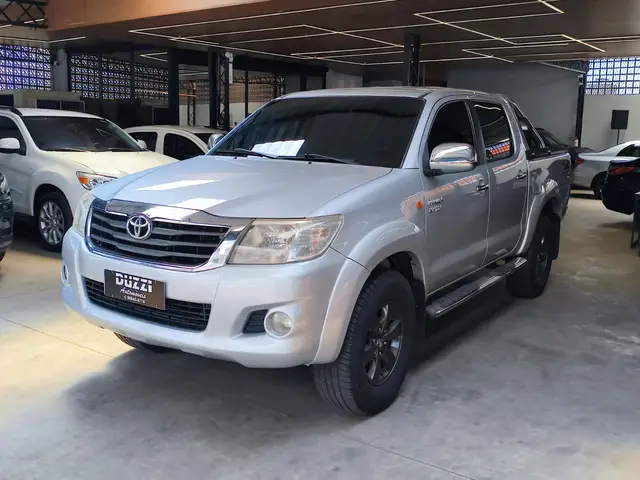 Carro Toyota Hilux Cabine Dupla 2013 Hilux 2.7 SR CD 4x2 (Flex) (Aut)