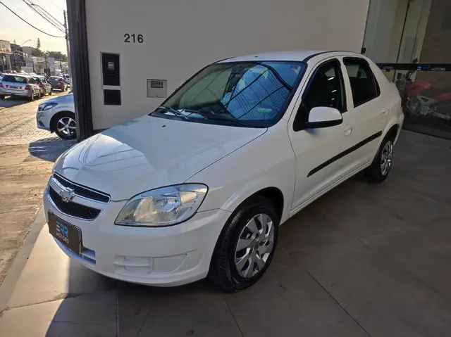 Carro Chevrolet Prisma 2012 1.4 LT SPE/4
