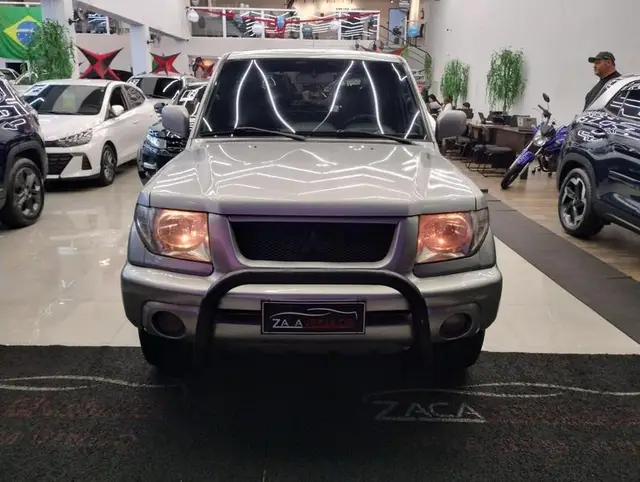 Carro Mitsubishi Pajero TR4 2004 2.0 16V