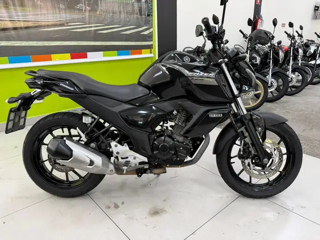 Moto Yamaha Fazer FZ15 2024 ABS