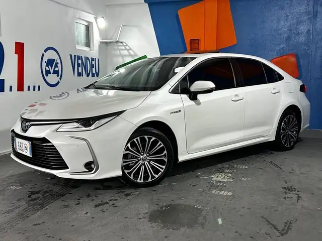 Carro Toyota Corolla 2021 Altis Premium Hybrid 1.8