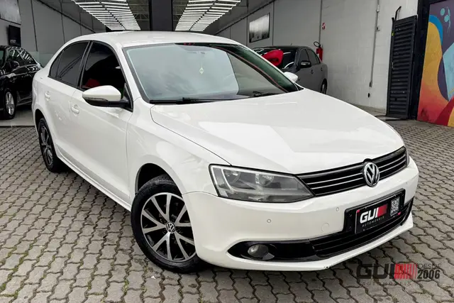 Carro Volkswagen Jetta 2012 2.0 Comfortline Tiptronic (Flex)