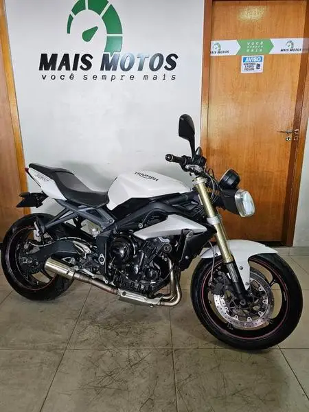 Moto Triumph Street Triple 675 2016 675 (ABS)