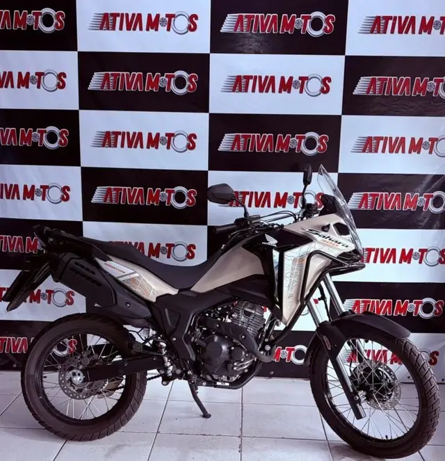Moto Honda XRE Sahara 300 2026 Adventure