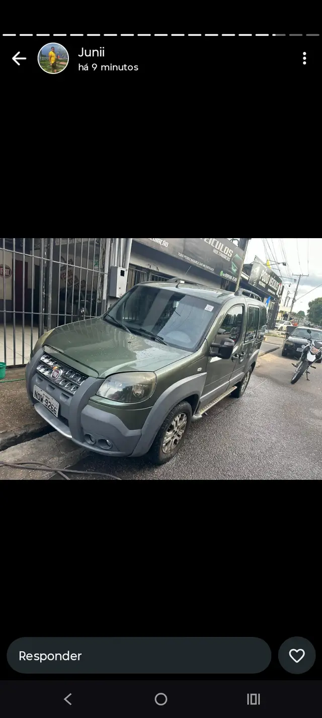 Carro Fiat Doblò 2011 Adventure Locker 1.8 16V (Flex)