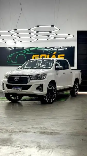 Carro Toyota Hilux Cabine Dupla 2016 Hilux 2.8 16v TDI SRV CD 4x4 (Aut)