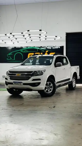 Carro Chevrolet S10 Cabine Dupla 2019 S10 2.5 ECOTEC SIDI Advantage 4x2 (Cabine Dupla)