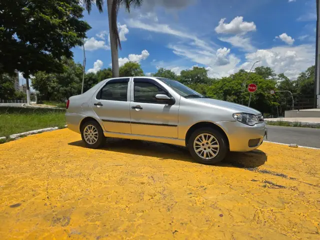 Carro Fiat Siena 2011 EL 1.0 8V (Flex)