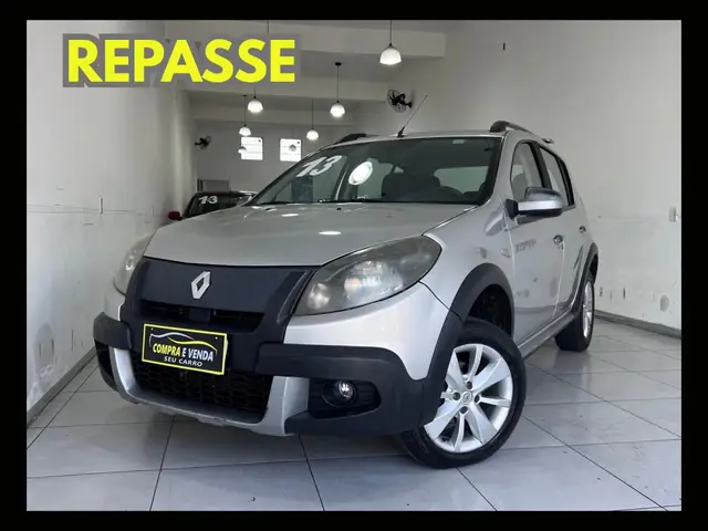 Carro Renault Sandero 2013 Authentique 1.0 16V (flex)