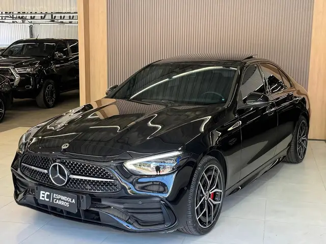 Carro Mercedes-Benz C 300 2022 AMG Line