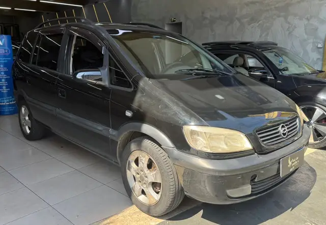 Carro Chevrolet Zafira 2004 2.0 16V