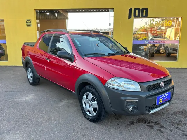 Carro Fiat Strada 2014 Working Celeb.1.4 Fire Flex 8V CD