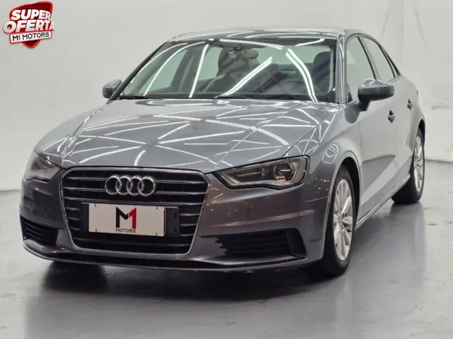 Carro Audi A3 2015 1.4 TFSI Attraction S Tronic
