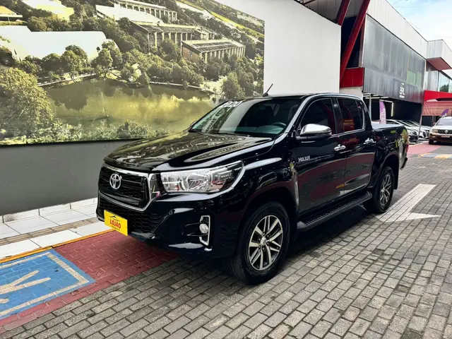 Carro Toyota Hilux Cabine Dupla 2020 Hilux 2.8 16v TDI SRV CD 4x4 (Aut)
