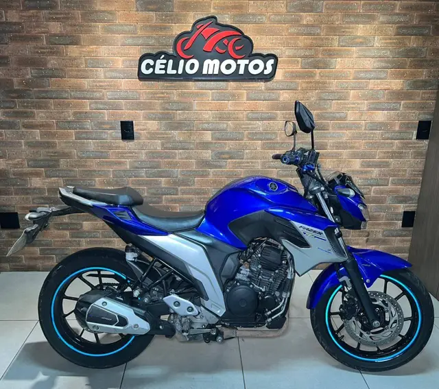 Moto Yamaha YS 250 Fazer 2019 ABS
