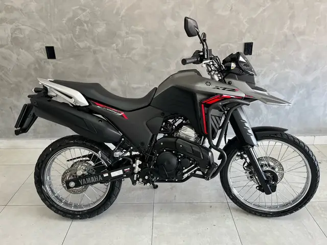 Moto Yamaha XTZ 250 Lander 2025 Connected