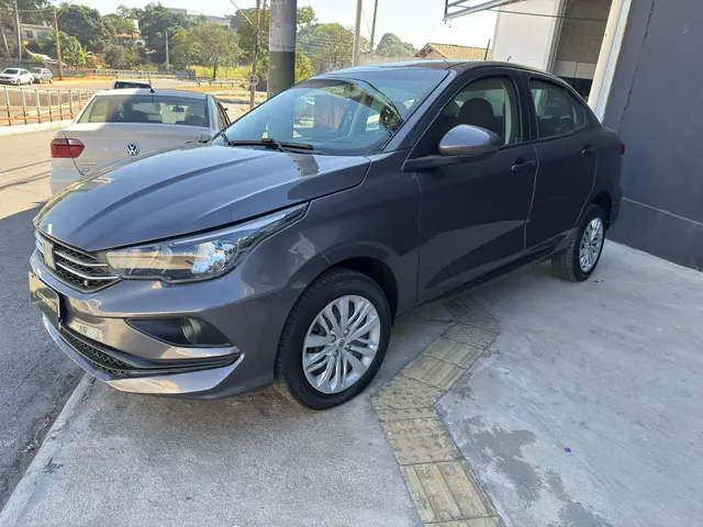Carro Fiat Cronos 2024 Drive 1.3
