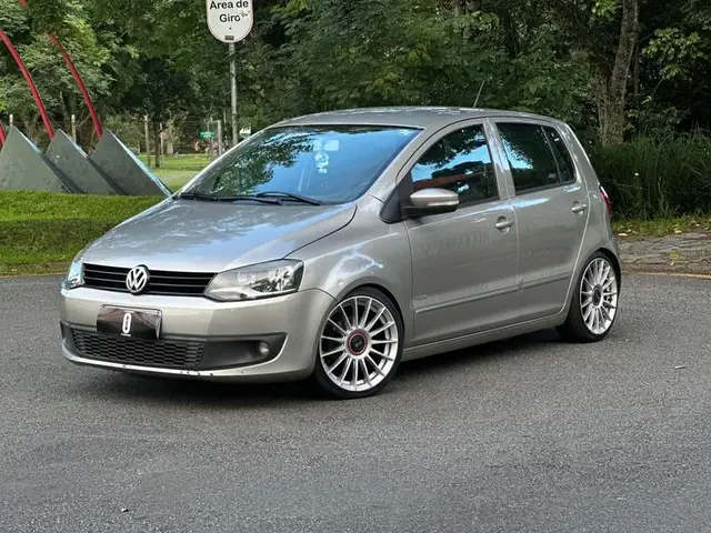 Carro Volkswagen Fox 2011 1.0 8V (Flex) 2p