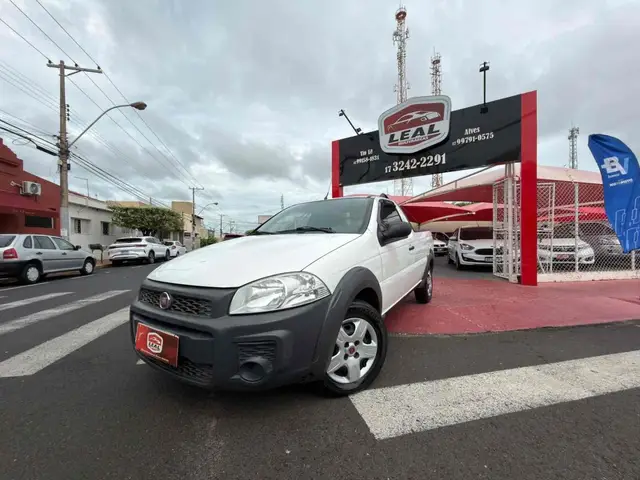 Carro Fiat Strada 2018 Hard Working 1.4 (Flex) (Cabine Simples)