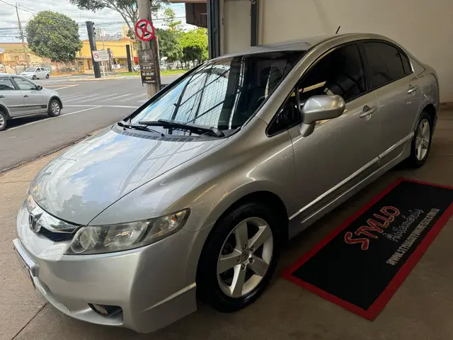 Carro Honda Civic 2010 New  LXS 1.8 16V (Flex)