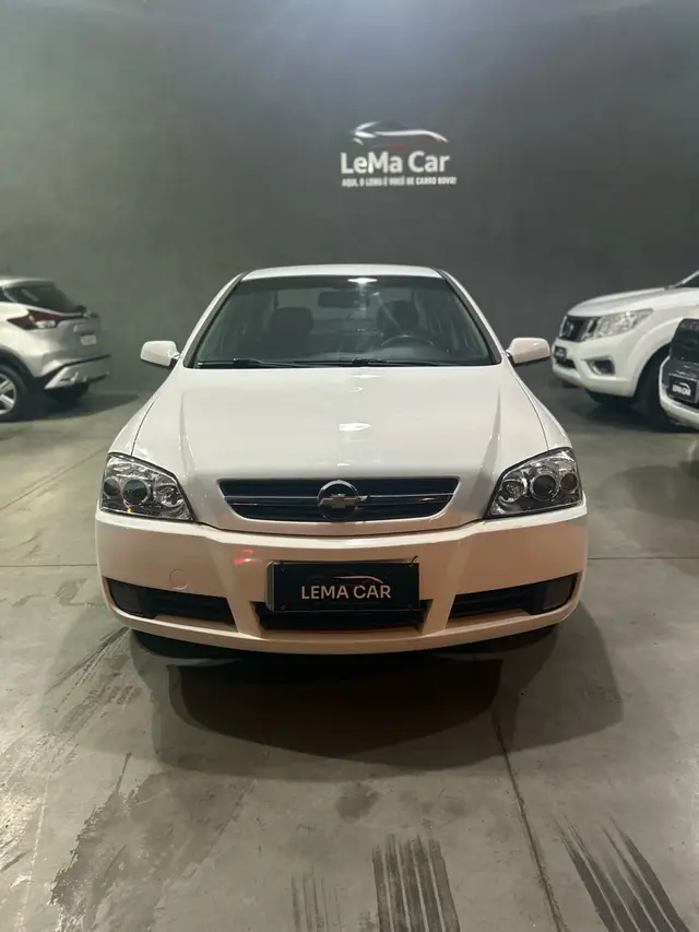 Carro Chevrolet Astra Sedan 2011 Advantage 2.0 (Flex)