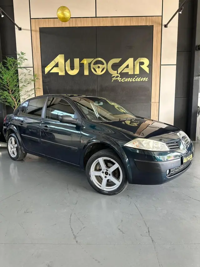 Carro Renault Megane Sedan 2009 Mégane Sedan Dynamique 1.6 16V (flex)