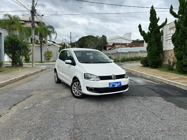 Carro Volkswagen Fox 2013 1.0 TEC (Flex) 4p