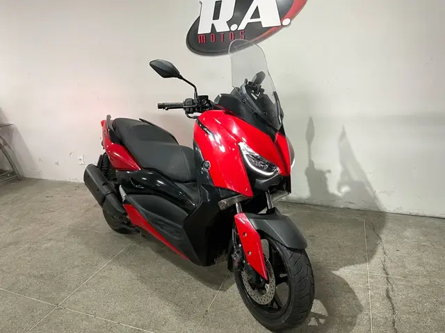 Moto Yamaha XMax 2023 ABS