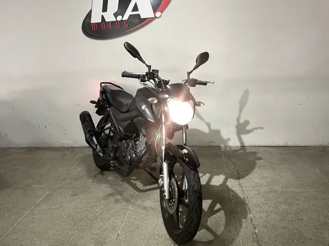 Moto Yamaha YBR 150 Factor 2022 ED