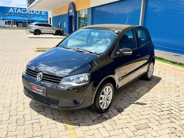 Carro Volkswagen Fox 2014 1.6 VHT (Flex)