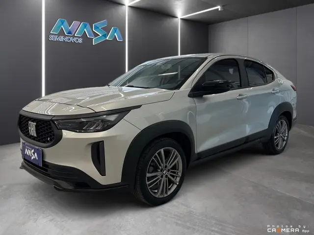 Carro Fiat Fastback 2024 Turbo 200