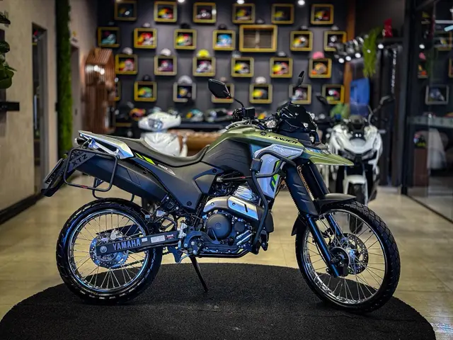 Moto Yamaha XTZ 250 Lander 2025 Connected