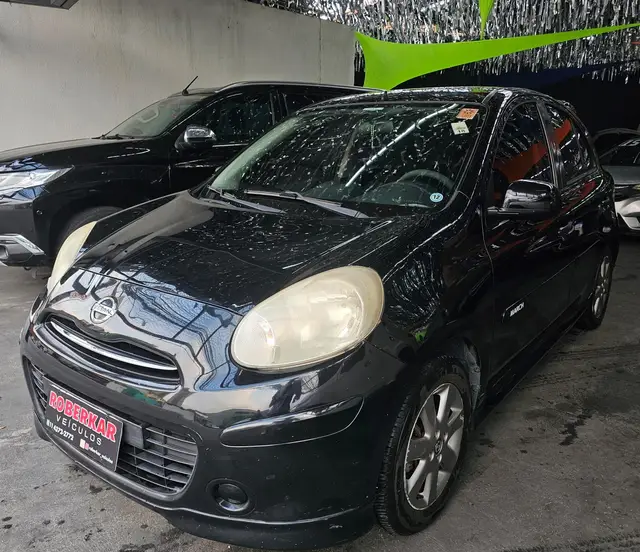 Carro Nissan March 2012 1.6 16V SR (Flex)