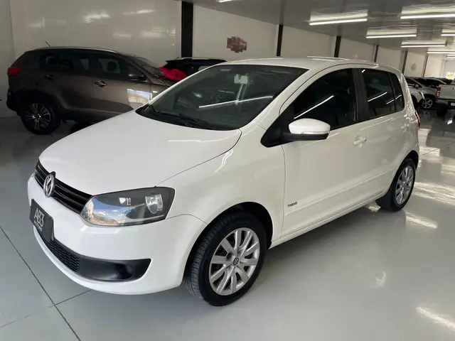 Carro Volkswagen Fox 2013 1.6 VHT (Flex)
