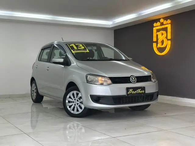 Carro Volkswagen Fox 2013 1.0 VHT (Flex) 4p