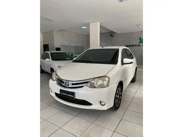 Carro Toyota Etios Sedan 2016 XLS 1.5 (Flex)