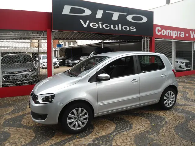 Carro Volkswagen Fox 2013 1.6 VHT I-Motion (Flex)