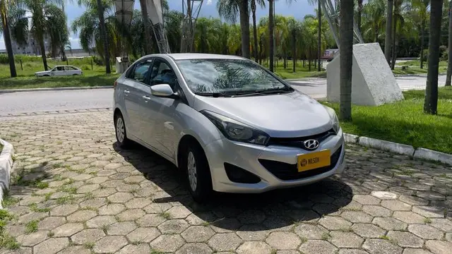 Carro Hyundai HB20 2015 1.6 Comfort Plus (Flex)