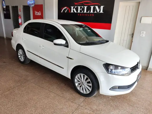 Carro Volkswagen Voyage 2015 1.6 VHT Evidence (Flex)