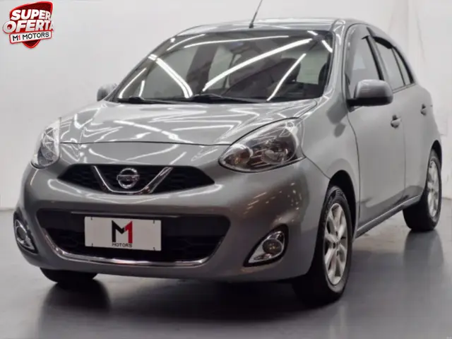 Carro Nissan March 2017 1.6 16V SV CVT (Flex)