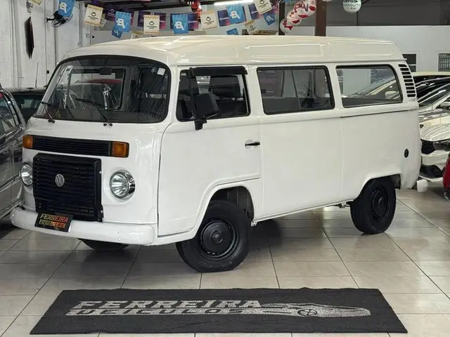 Carro Volkswagen Kombi 2010 Standard 1.4 (Flex)