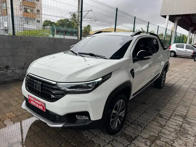 Carro Fiat Strada 2026 Volcano CD 1.3 MT