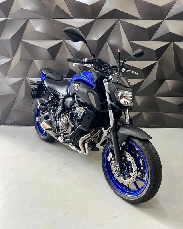 Moto Yamaha MT-07 2025 ABS