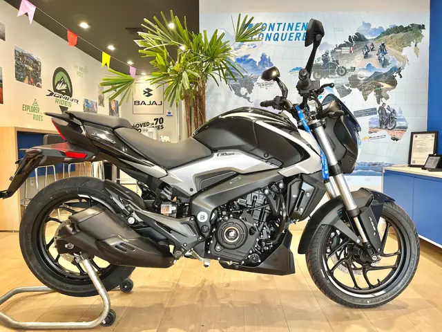Moto Bajaj Dominar 250 2025 250