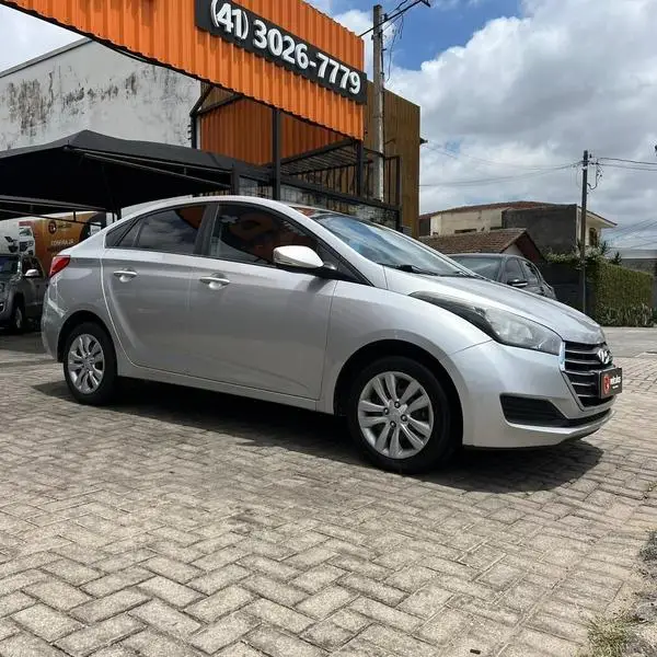 Carro Hyundai HB20S 2016 1.0 Comfort Plus (Flex)