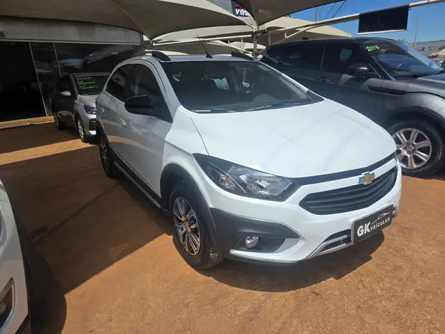 Carro Chevrolet Onix 2018 1.4 Activ SPE/4