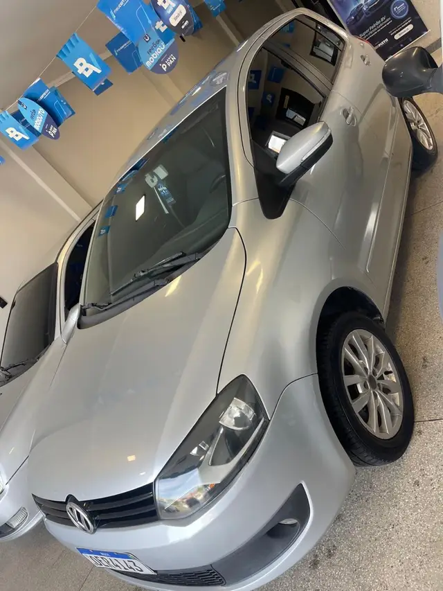 Carro Volkswagen Fox 2014 1.6 VHT (Flex)