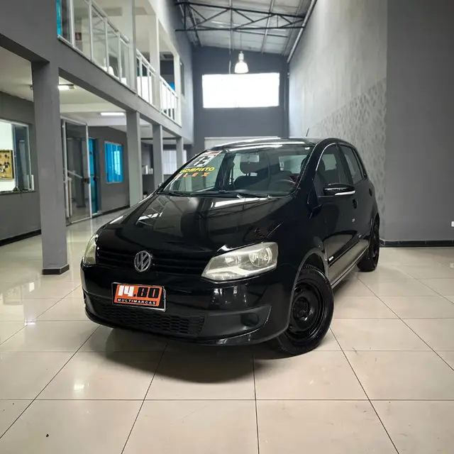 Carro Volkswagen Fox 2013 1.0 VHT (Flex) 4p