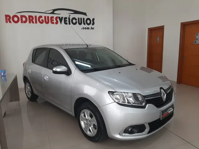 Carro Renault Sandero 2015 Dynamique 1.6 8V